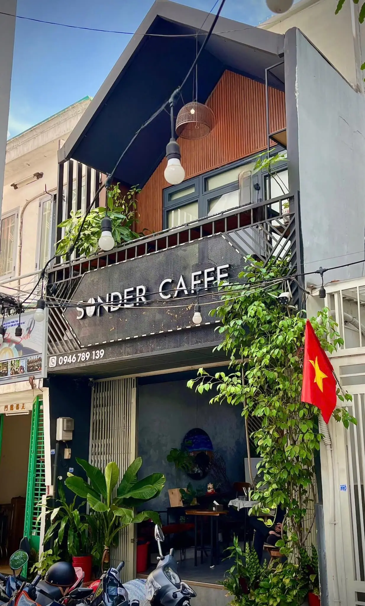 quang cảnh của quán